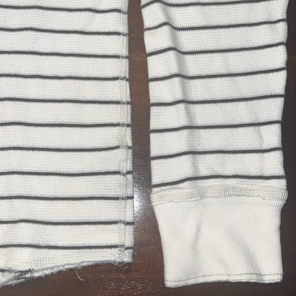 🌷 Abercrombie & Fitch Vintage Long Sleeve Thermal - Picture 5 of 9